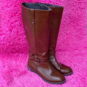 American Eagle Outfitters stretch gore riding style dark tan boots size 7.5